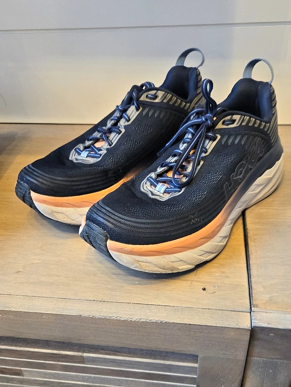 HOKA Bondi 6 Athletic Shoes US 10 Blue & Orange